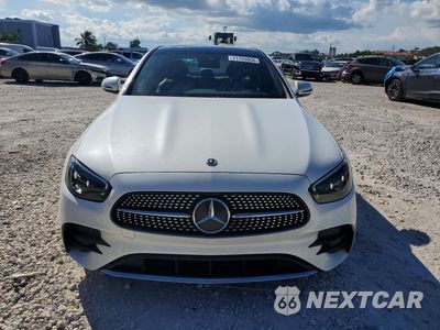 Piąte zdjęcie samochodu w środku: 2021 MERCEDES-BENZ E 350 VIN:W1KZF8DB8MA929973 - miniatura