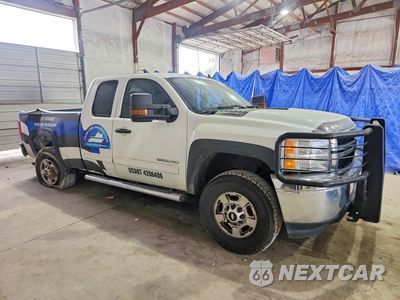 Czwarte zdjęcie samochodu z boku: 2013 CHEVROLET SILVERADO K2500 HEAVY DUTY LT VIN:1GC2KXCG1DZ310597 - miniatura