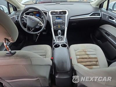 Zdjęcie 8 z 12 samochodu: 2014 FORD FUSION S VIN:3FA6P0G7XER104517 - miniatura