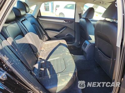 Zdjęcie 10 z 13 samochodu: 2015 VOLKSWAGEN PASSAT SE VIN:1VWBT7A31FC063226 - miniatura