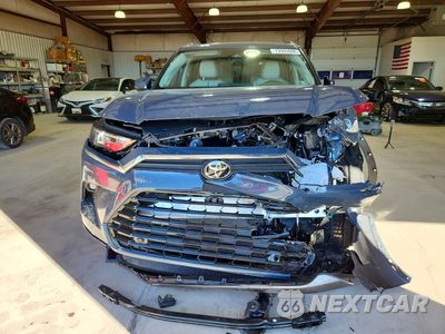 Piąte zdjęcie samochodu w środku: 2026 TOYOTA GRAND HIGHLANDER PLATINUM VIN:5TDAAAB53TS136771 - miniatura