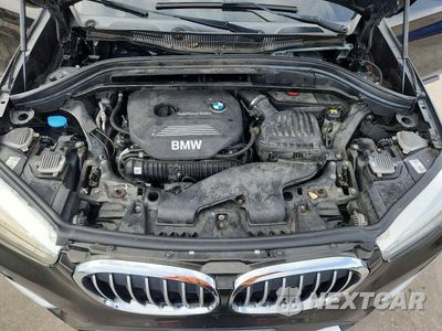 Zdjęcie 12 z 14 samochodu: 2017 BMW X1 XDRIVE28I VIN:WBXHT3C33H5F70600 - miniatura