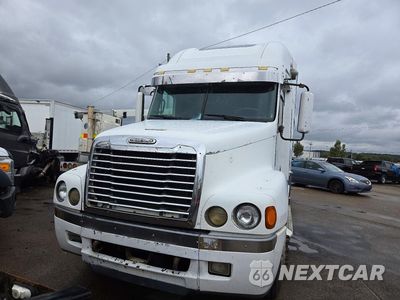 Piąte zdjęcie samochodu w środku: 1998 FREIGHTLINER CC CONVENTIONAL SEMI TRUCK VIN:1FUYSSZB4WL918539 - miniatura