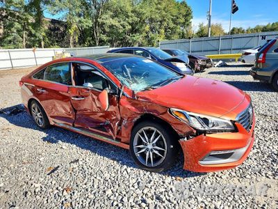 Czwarte zdjęcie samochodu z boku: 2015 HYUNDAI SONATA SPORT 2.0T VIN:5NPE34AB1FH084894 - miniatura
