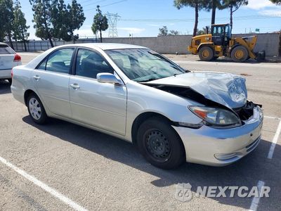 Czwarte zdjęcie samochodu z boku: 2003 TOYOTA CAMRY LE VIN:JTDBE32K030147000 - miniatura