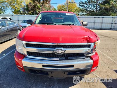 Piąte zdjęcie samochodu w środku: 2011 CHEVROLET SILVERADO K1500 LT VIN:1GCRKSE38BZ404372 - miniatura