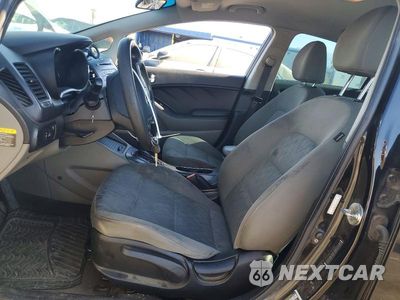 Zdjęcie 7 z 12 samochodu: 2015 KIA FORTE LX VIN:KNAFK4A67F5421334 - miniatura