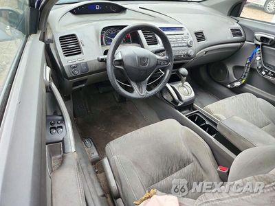 Zdjęcie 8 z 12 samochodu: 2008 HONDA CIVIC LX VIN:2HGFG12628H564237 - miniatura
