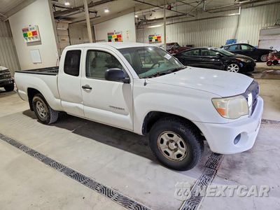 Czwarte zdjęcie samochodu z boku: 2005 TOYOTA TACOMA ACCESS CAB VIN:5TETX22N25Z052170 - miniatura