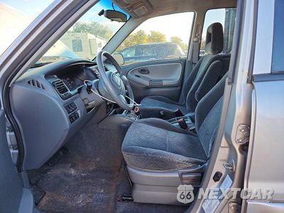 Zdjęcie 7 z 13 samochodu: 2003 CHEVROLET TRACKER LT VIN:2CNBJ634336917058 - miniatura