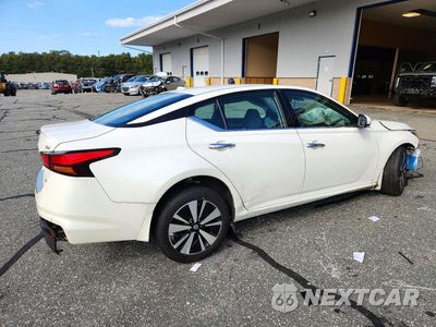 Trzecie zdjęcie samochodu z tyłu: 2019 NISSAN ALTIMA SV VIN:1N4BL4DW5KC141904 - miniatura