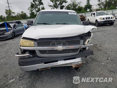 Piąte zdjęcie samochodu w środku: 2004 CHEVROLET SILVERADO C2500 HEAVY DUTY VIN:1GCHC29U44E171371 - miniatura