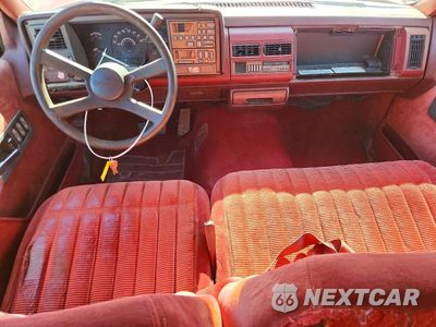 Zdjęcie 8 z 13 samochodu: 1990 GMC SIERRA C1500 VIN:2GTEC19K8L1540387 - miniatura