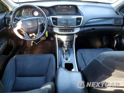 Zdjęcie 8 z 12 samochodu: 2015 HONDA ACCORD SPORT VIN:1HGCR2F52FA210881 - miniatura