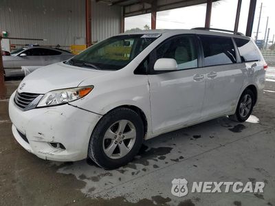 2014 TOYOTA SIENNA LE 5TDKK3DC2ES525297 - główne zdjęcie licytacji z USA - miniatura