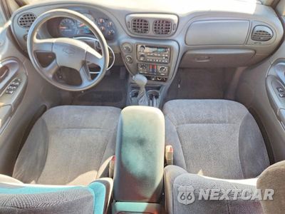 Zdjęcie 8 z 13 samochodu: 2004 CHEVROLET TRAILBLAZER LS VIN:1GNDT13S842114907 - miniatura