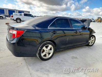 Trzecie zdjęcie samochodu z tyłu: 2014 TOYOTA CAMRY SE VIN:4T1BF1FK3EU409322 - miniatura