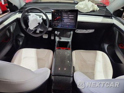 Zdjęcie 8 z 13 samochodu: 2022 TESLA MODEL Y VIN:7SAYGDEF9NF540204 - miniatura