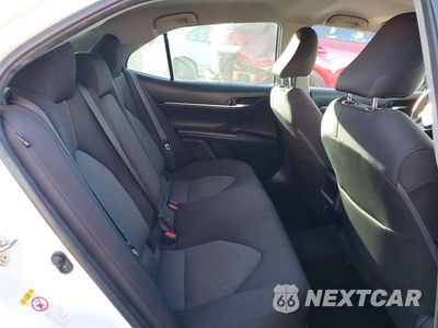 Zdjęcie 10 z 12 samochodu: 2018 TOYOTA CAMRY LE VIN:4T1B11HKXJU620720 - miniatura
