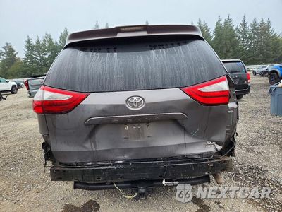 Zdjęcie 6 z 14 samochodu: 2018 TOYOTA SIENNA XLE 7-PASSENGER VIN:5TDDZ3DCXJS196802 - miniatura