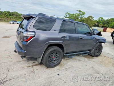 Trzecie zdjęcie samochodu z tyłu: 2020 TOYOTA 4RUNNER SR5 PREMIUM VIN:JTEZU5JR7L5219983 - miniatura