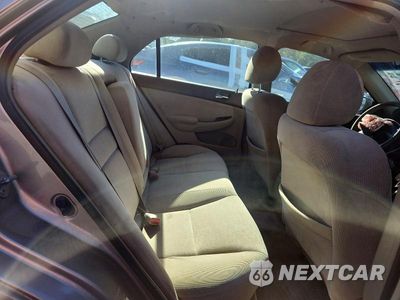 Zdjęcie 10 z 12 samochodu: 2006 HONDA ACCORD EX VIN:1HGCM56726A166785 - miniatura