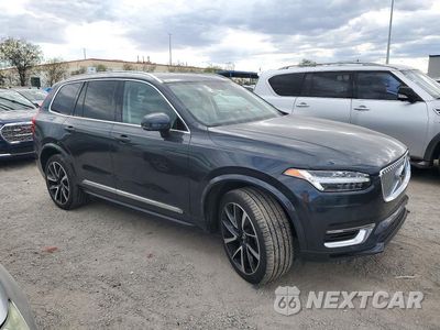 Czwarte zdjęcie samochodu z boku: 2022 VOLVO XC90 T8 RECHARGE INSCRIPTION EXPRESS VIN:YV4H600Z6N1825555 - miniatura