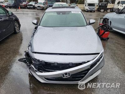 Piąte zdjęcie samochodu w środku: 2019 HONDA ACCORD TOURING HYBRID VIN:1HGCV3F99KA007243 - miniatura