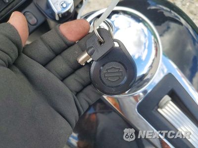 Zdjęcie 8 z 9 samochodu: 2010 HARLEY-DAVIDSON FLHTCU VIN:1HD1FC416AB607533 - miniatura