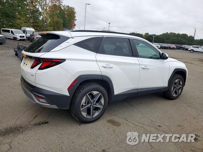 Trzecie zdjęcie samochodu z tyłu: 2026 HYUNDAI TUCSON SEL VIN:5NMJBCDE0TH610510 - miniatura