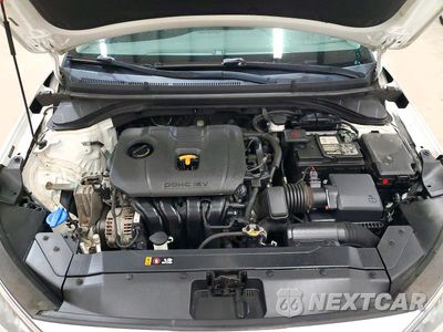 Zdjęcie 11 z 12 samochodu: 2020 HYUNDAI ELANTRA VALUE EDITION VIN:5NPD84LF8LH613492 - miniatura
