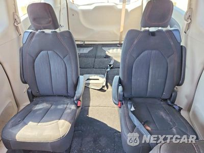 Zdjęcie 10 z 14 samochodu: 2020 CHRYSLER PACIFICA TOURING VIN:2C4RC1FG4LR159462 - miniatura