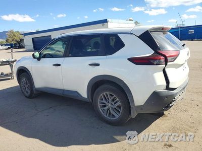Drugie zdjęcie samochodu z przodu: 2021 NISSAN ROGUE S VIN:JN8AT3AA4MW005164 - miniatura
