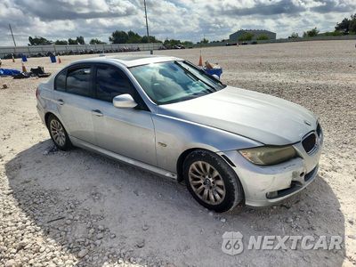 Czwarte zdjęcie samochodu z boku: 2009 BMW 328 I SULEV VIN:WBAPH57519NM32485 - miniatura