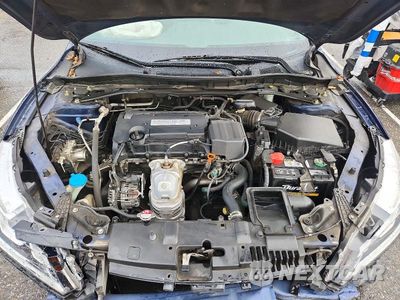Zdjęcie 11 z 12 samochodu: 2016 HONDA ACCORD SPORT VIN:1HGCR2F57GA037201 - miniatura