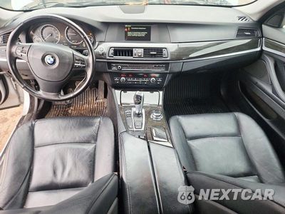 Zdjęcie 8 z 12 samochodu: 2013 BMW 528 XI VIN:WBAXH5C5XDD109797 - miniatura