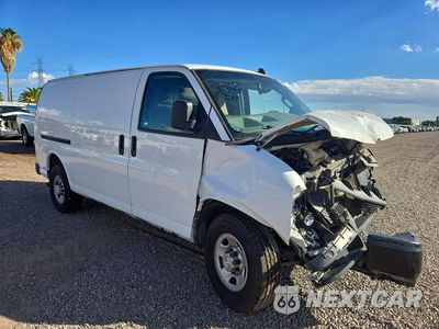 Czwarte zdjęcie samochodu z boku: 2021 CHEVROLET EXPRESS G2500 VIN:1GCWGAFP1M1246524 - miniatura