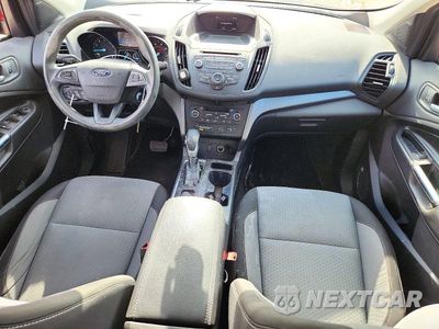 Zdjęcie 8 z 13 samochodu: 2018 FORD ESCAPE SE VIN:1FMCU9GD2JUC16033 - miniatura
