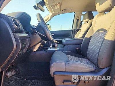 Zdjęcie 7 z 12 samochodu: 2018 TOYOTA TUNDRA CREWMAX SR5 VIN:5TFEM5F16JX129196 - miniatura