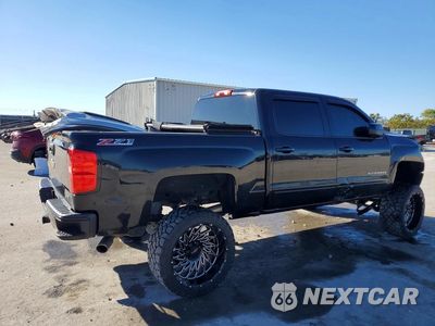 Trzecie zdjęcie samochodu z tyłu: 2017 CHEVROLET SILVERADO K1500 LT VIN:3GCUKREC8HG293561 - miniatura