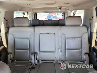 Zdjęcie 10 z 13 samochodu: 2015 CHEVROLET SUBURBAN K1500 LT VIN:1GNSKJKC0FR742121 - miniatura