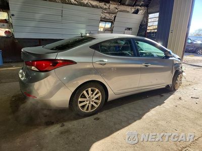 Trzecie zdjęcie samochodu z tyłu: 2015 HYUNDAI ELANTRA SE VIN:5NPDH4AE3FH635091 - miniatura