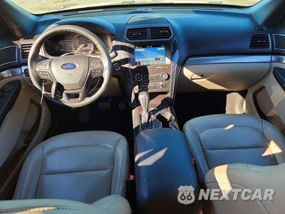 Zdjęcie 8 z 14 samochodu: 2019 FORD EXPLORER XLT VIN:1FM5K7D87KGA37321 - miniatura