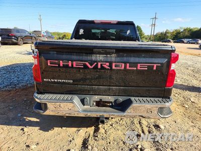 Zdjęcie 6 z 13 samochodu: 2021 CHEVROLET SILVERADO C1500 VIN:1GCPWAEH4MZ218686 - miniatura