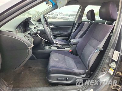 Zdjęcie 7 z 12 samochodu: 2011 HONDA ACCORD LXP VIN:1HGCP2F45BA089125 - miniatura