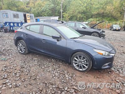 Czwarte zdjęcie samochodu z boku: 2018 MAZDA 3 TOURING VIN:3MZBN1L34JM221862 - miniatura
