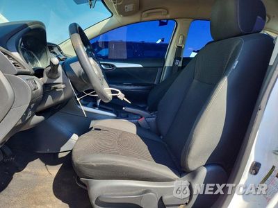 Zdjęcie 7 z 12 samochodu: 2019 NISSAN SENTRA S VIN:3N1AB7AP0KY346130 - miniatura