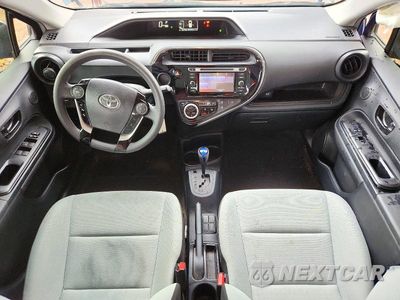 Zdjęcie 8 z 12 samochodu: 2018 TOYOTA PRIUS C ONE VIN:JTDKDTB39J1604440 - miniatura