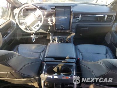 Zdjęcie 8 z 12 samochodu: 2023 FORD F150 LIGHTNING PRO VIN:1FTVW1EV6PWG06523 - miniatura