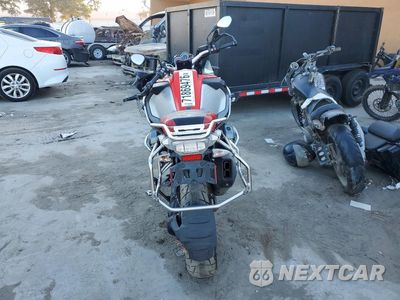 Czwarte zdjęcie samochodu z boku: 2016 BMW R1200 GS ADVENTURE VIN:WB10A1207GZ665934 - miniatura